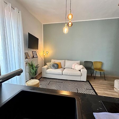 Design Home At Garda Lake Desenzano del Garda Bagian luar foto