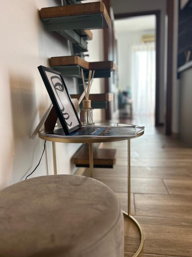 Design Home At Garda Lake Desenzano del Garda Bagian luar foto