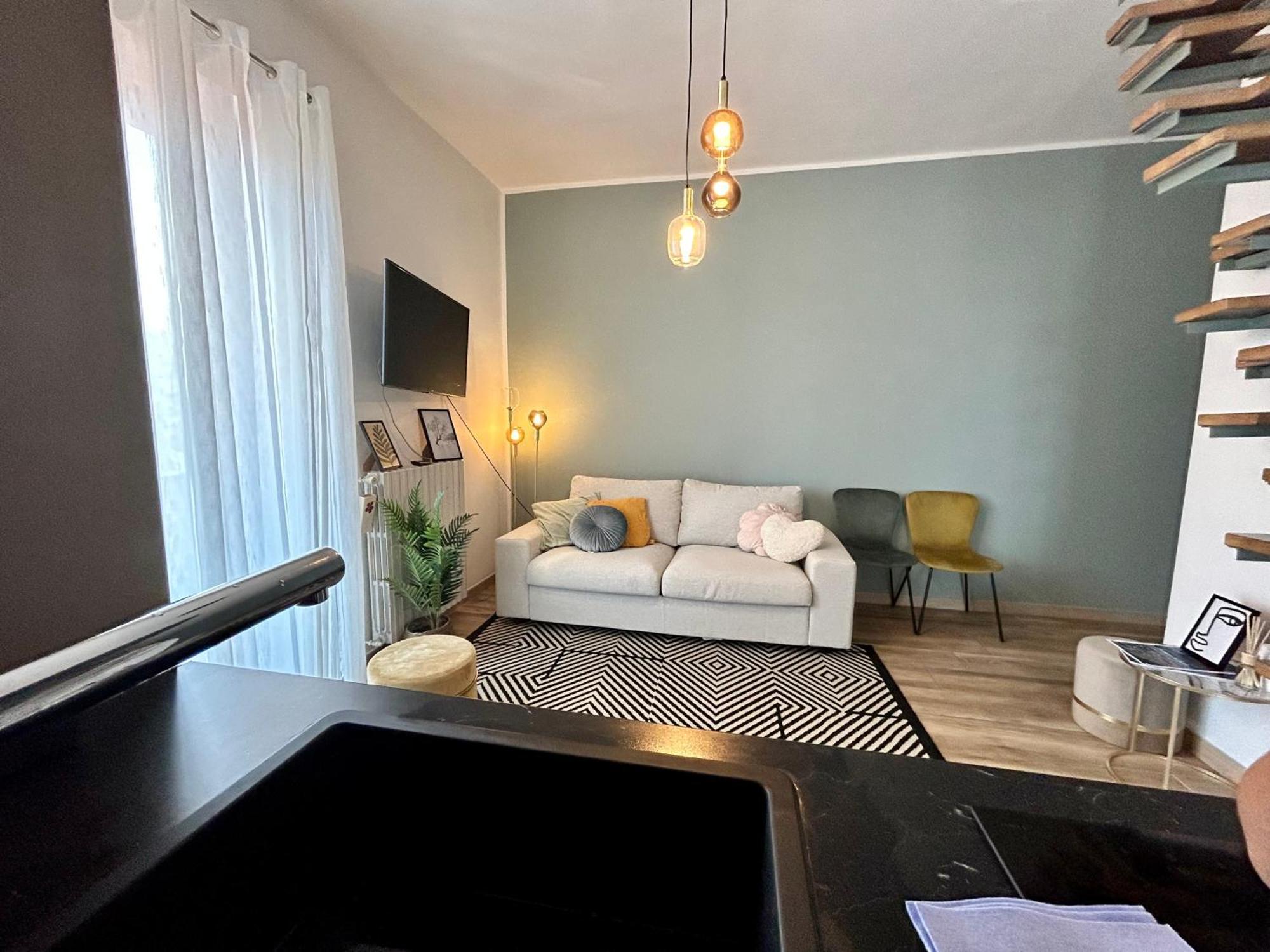 Design Home At Garda Lake Desenzano del Garda Bagian luar foto