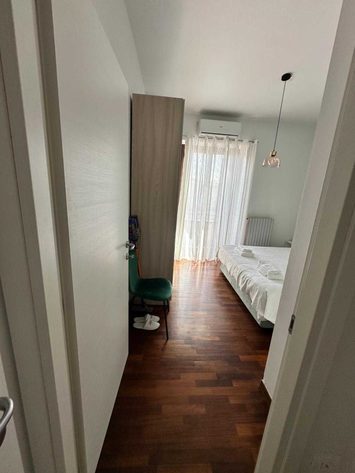 Design Home At Garda Lake Desenzano del Garda Bagian luar foto